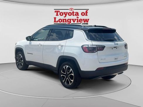 Used 2022 Jeep Compass Limited AWD/4WD image 3