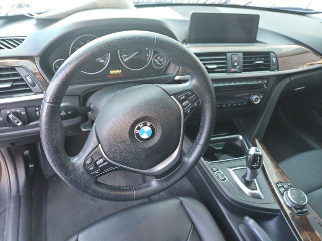 Used 2015 BMW 328i xDrive Sedan AWD/4WD image 10