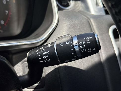 Used 2019 Land Rover Range Rover Sport SE AWD/4WD image 39