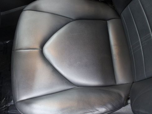 Used 2021 Toyota Highlander XLE image 16