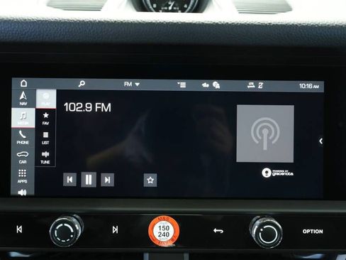 New 2026 Porsche Macan image 18