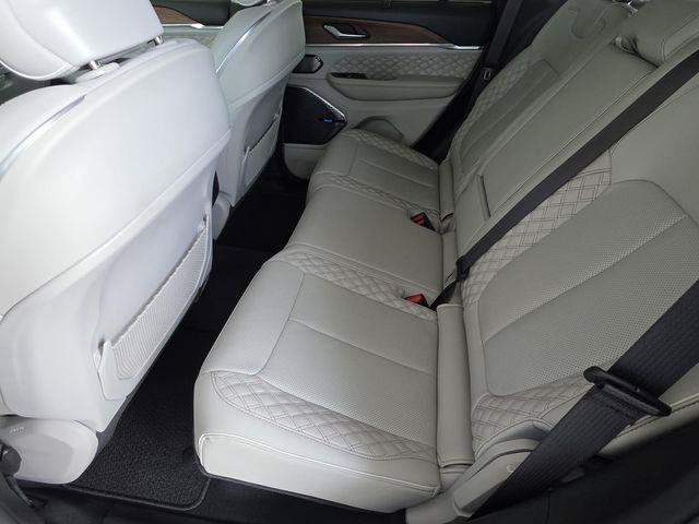Used 2023 Jeep Grand Cherokee Summit w/ Adv Protech Group IV RWD image 10