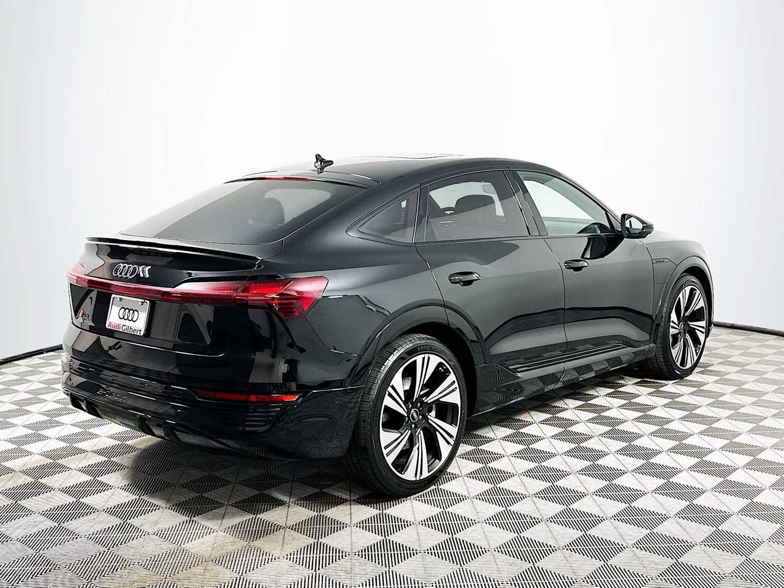 Certified 2024 Audi Q8 e-tron Prestige w/ Prestige Package AWD/4WD image 7