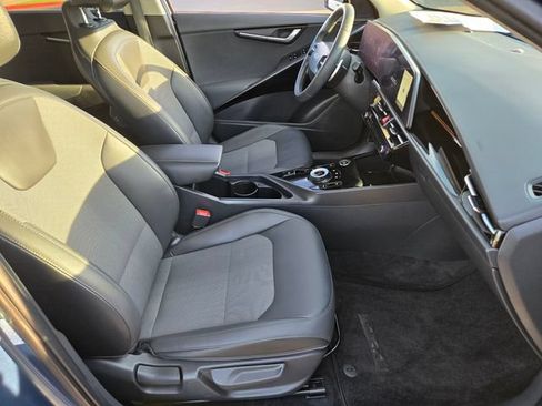 Used 2023 Kia Niro Wind FWD image 15