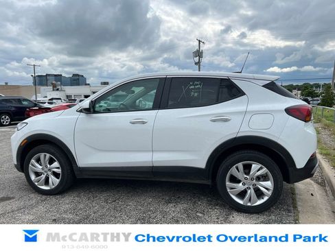 Used 2025 Buick Encore GX Preferred AWD/4WD image 5