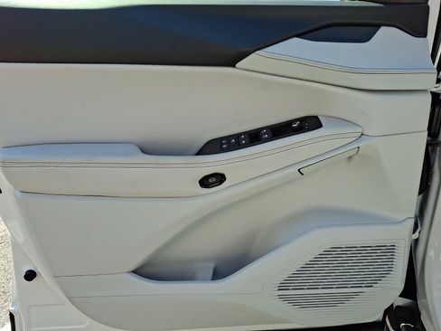 New 2026 Jeep Cherokee Limited AWD/4WD image 8