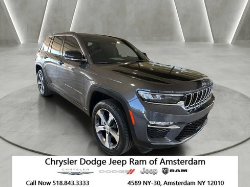 Used 2023 Jeep Grand Cherokee 4WD 4xe image 1