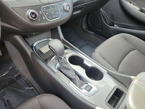 Used 2024 Chevrolet Malibu LT image 16