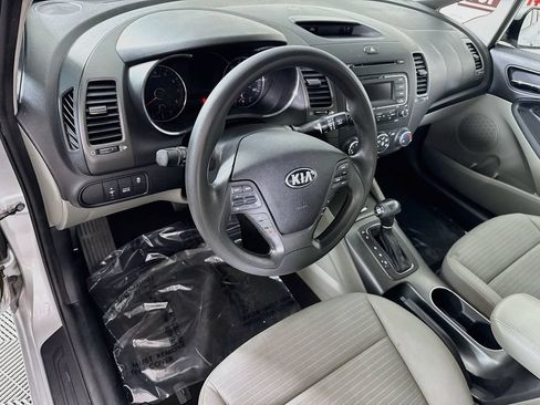 Used 2015 Kia Forte LX w/ Popular Package FWD image 14