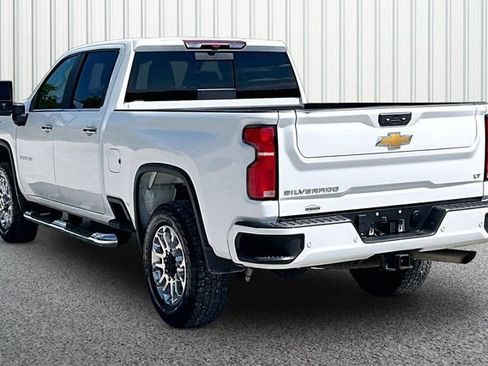 Used 2025 Chevrolet Silverado 2500 LT w/ Z71 Chrome Sport Edition AWD/4WD image 9