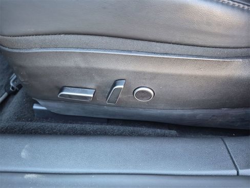 Used 2023 Tesla Model 3 Standard Range image 12