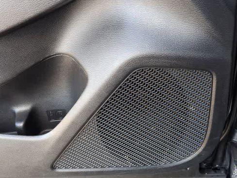 Used 2024 Mitsubishi Outlander SE image 31