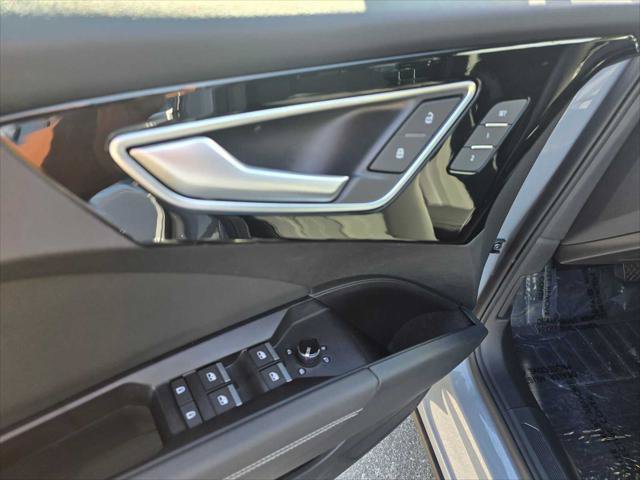 Used 2023 Audi Q4 e-tron Premium Plus w/ Premium Plus AWD/4WD image 23