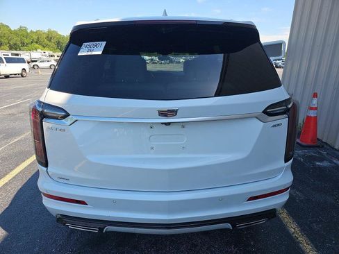 Used 2023 Cadillac XT6 Sport w/ Technology Package AWD/4WD image 6