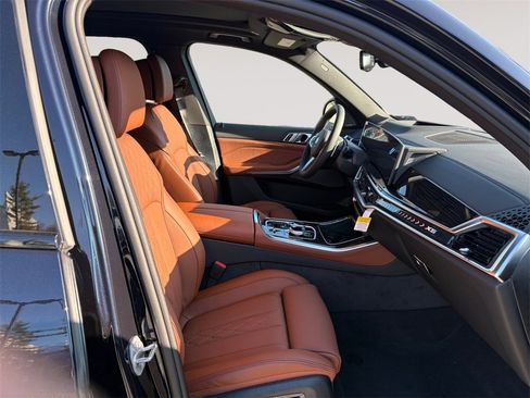 New 2026 BMW X5 xDrive50e image 13