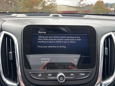 Used 2022 Chevrolet Equinox LT image 21