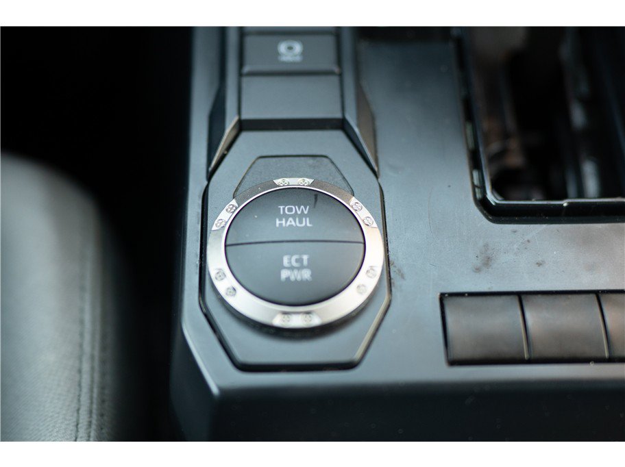 Used 2025 Toyota Tacoma SR5 RWD image 8