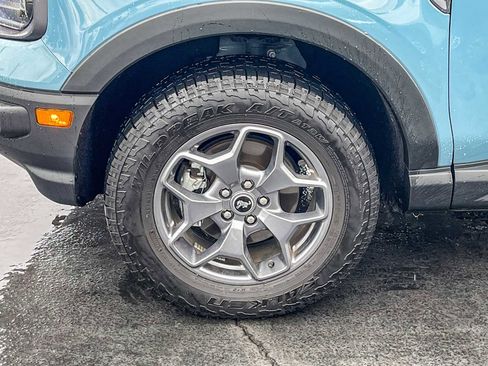 Used 2023 Ford Bronco Sport Badlands image 9