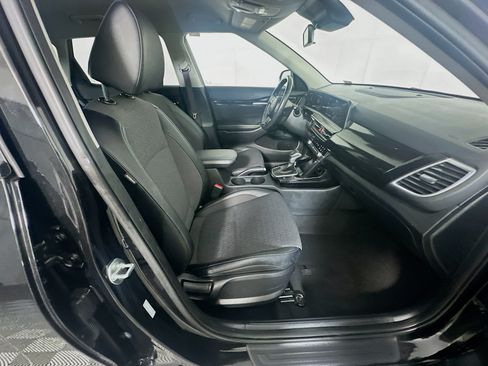 Used 2025 Kia Seltos S FWD image 32