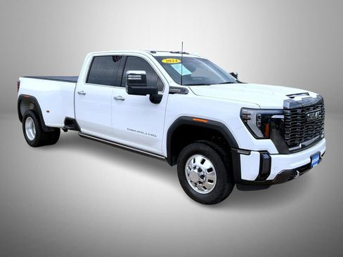 Certified 2024 GMC Sierra 3500 Denali Ultimate AWD/4WD image 3