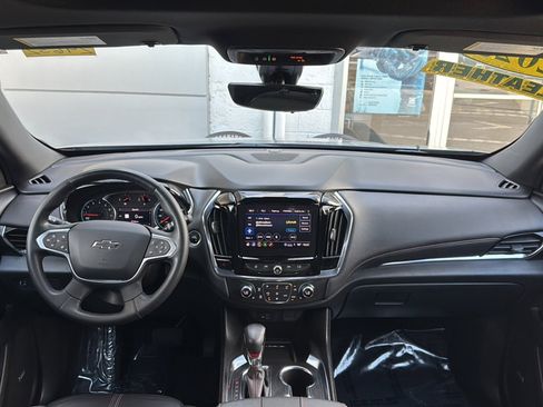 Used 2023 Chevrolet Traverse RS AWD/4WD image 31