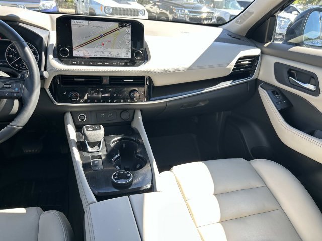 Used 2023 Nissan Rogue SL w/ SL Premium Package AWD/4WD image 18