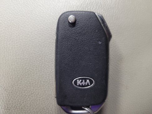 Used 2020 Kia Soul LX image 32
