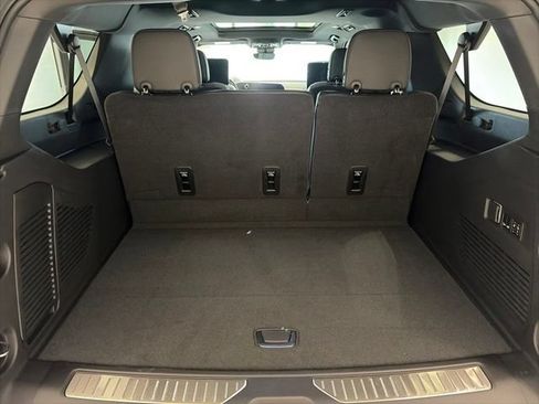 New 2026 Chevrolet Suburban High Country AWD/4WD image 16
