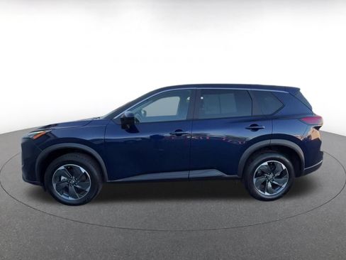 Used 2025 Nissan Rogue SV AWD/4WD image 9