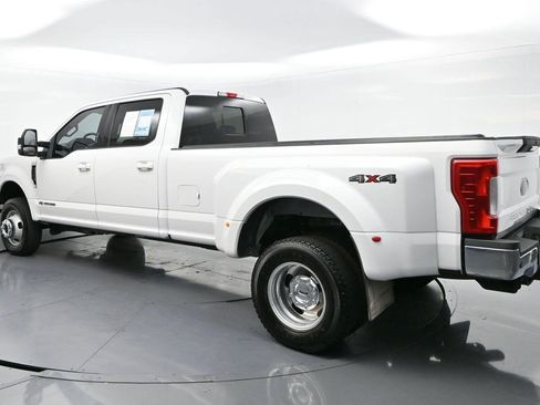 Used 2017 Ford F350 Lariat AWD/4WD image 5