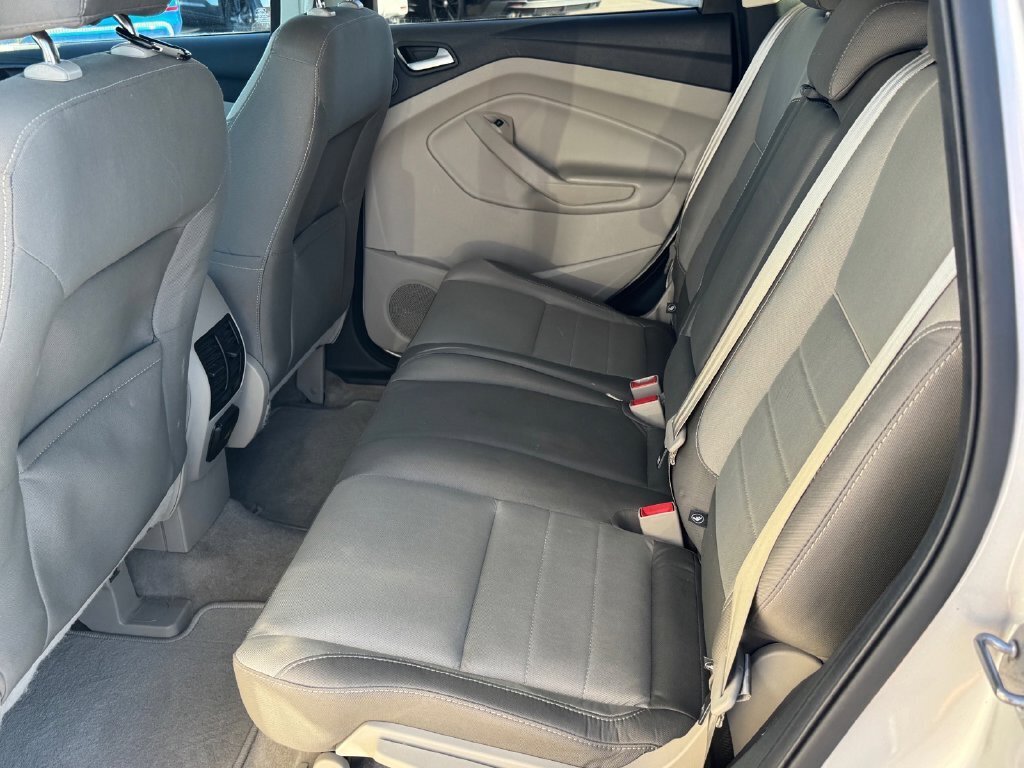 Used 2015 Ford Escape SE w/ Equipment Group 201A AWD/4WD image 10
