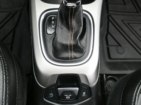 Used 2020 Jeep Compass Latitude w/ Cold Weather Group image 15