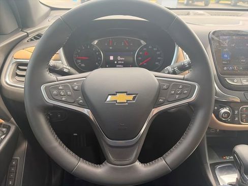 Used 2022 Chevrolet Equinox Premier FWD image 23