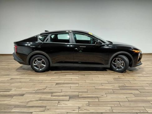 Used 2025 Kia K4 FWD image 15