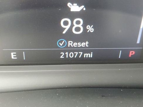 Used 2025 Cadillac XT6 Premium Luxury image 29