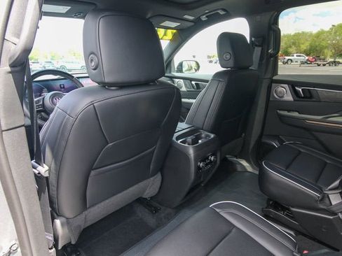 New 2026 Buick Enclave Avenir w/ Super Cruise Package FWD image 27
