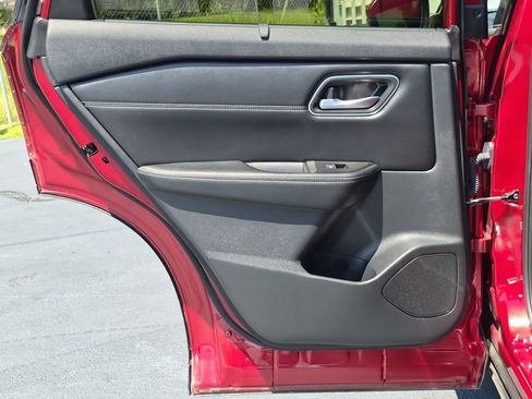 Used 2024 Nissan Rogue Platinum w/ Platinum Premium Package FWD image 30