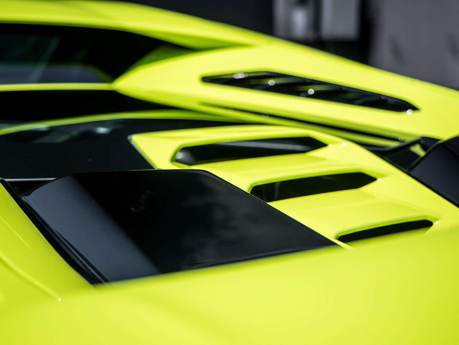 Used 2024 Lamborghini Huracan Tecnica RWD image 16
