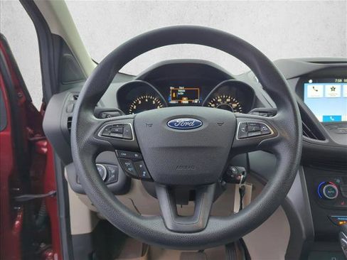 Used 2018 Ford Escape SE w/ Ford Safe & Smart Package image 15