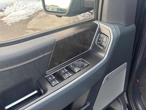 Used 2023 Ford F150 Lightning Lariat image 10