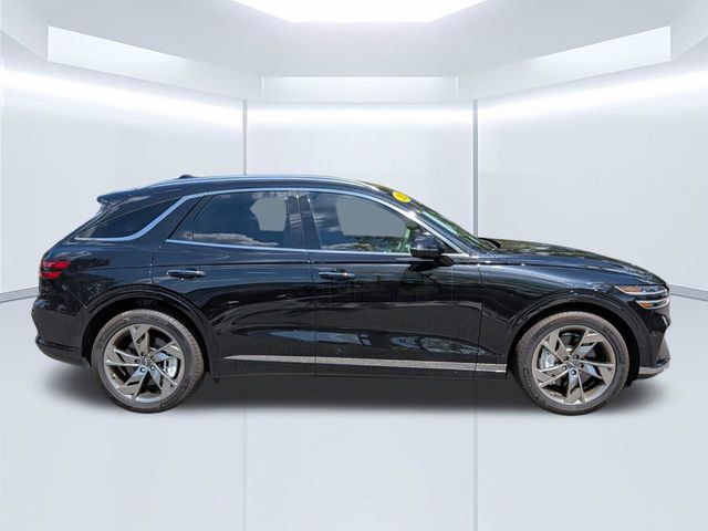 Used 2025 Genesis Electrified GV70 w/ Prestige Package AWD/4WD image 3