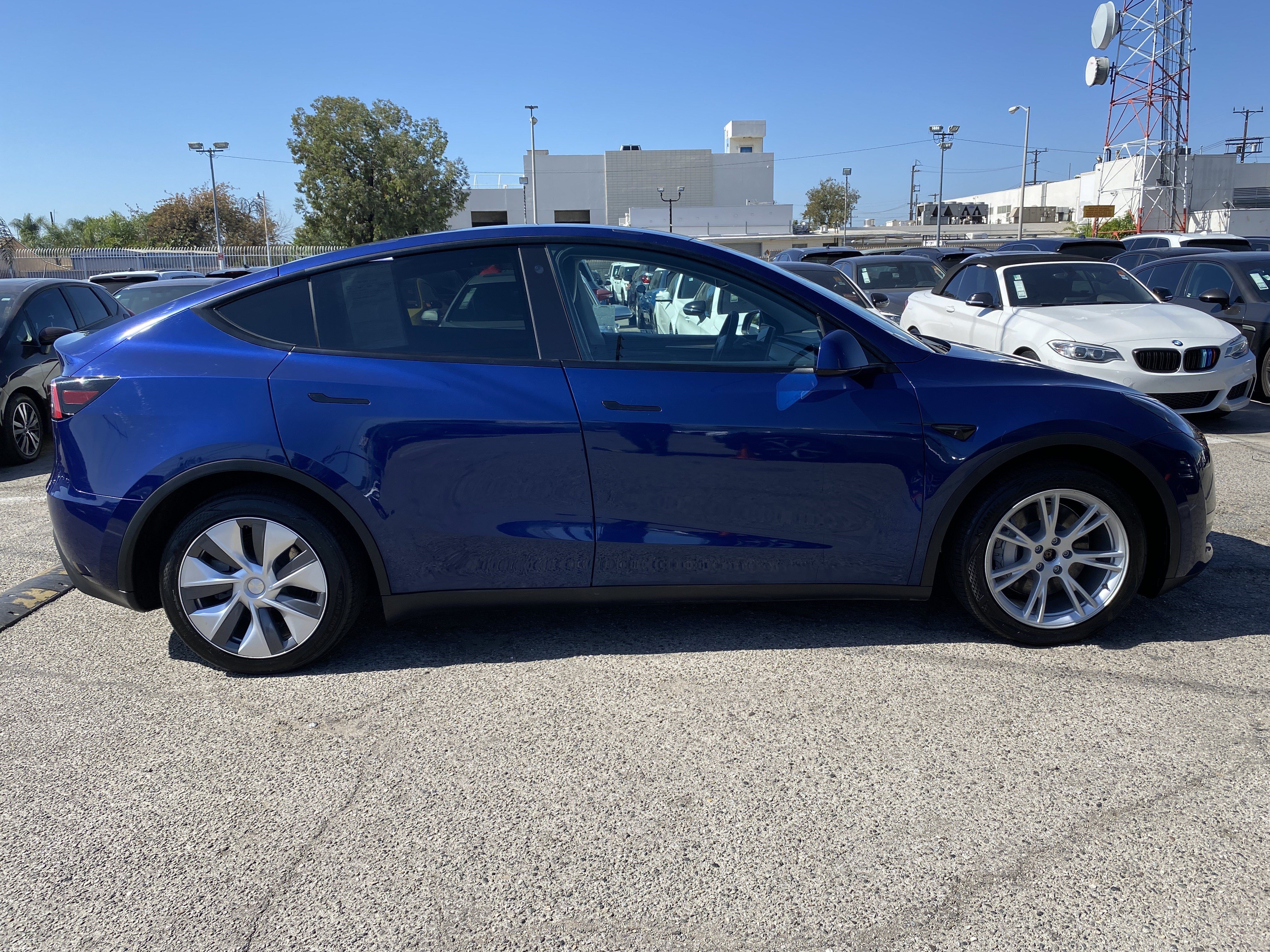Used 2023 Tesla Model Y Long Range AWD/4WD image 9