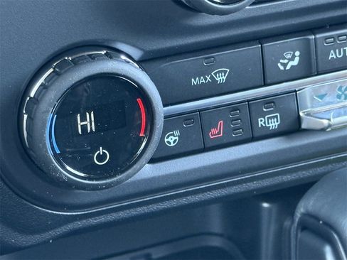 New 2025 Ford Bronco Outer Banks image 43