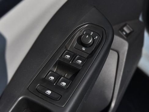 Used 2022 Volkswagen Taos SE AWD/4WD image 8