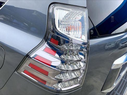 Used 2021 Lexus GX 460 Premium image 29