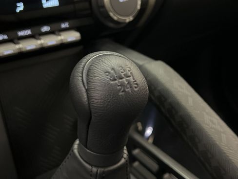 Used 2025 Toyota Tacoma TRD Off-Road AWD/4WD image 32