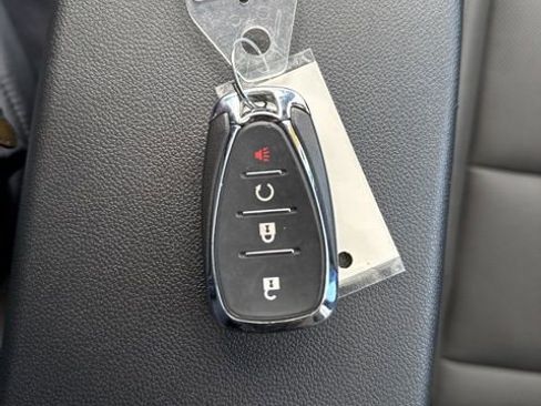 Used 2024 Chevrolet Trax ACTIV w/ Sunroof Package image 31