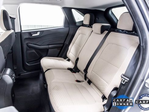 Used 2021 Ford Escape SE image 29