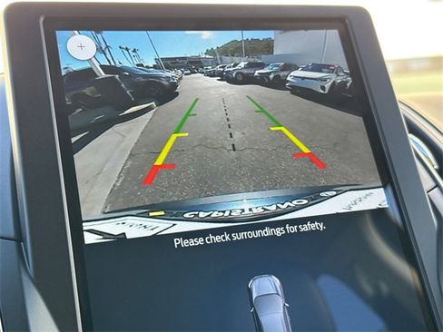 Used 2022 Ford Edge SEL w/ Sport Appearance Package image 32