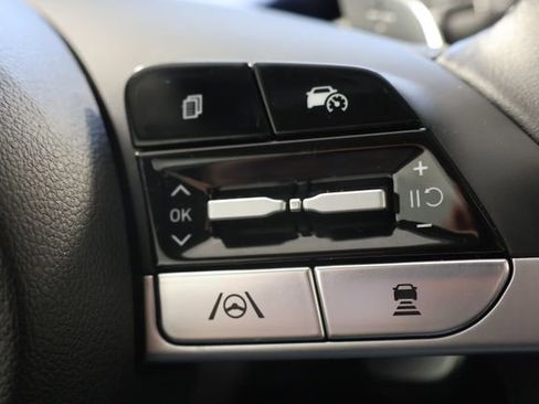 Used 2023 Hyundai Tucson Limited image 12